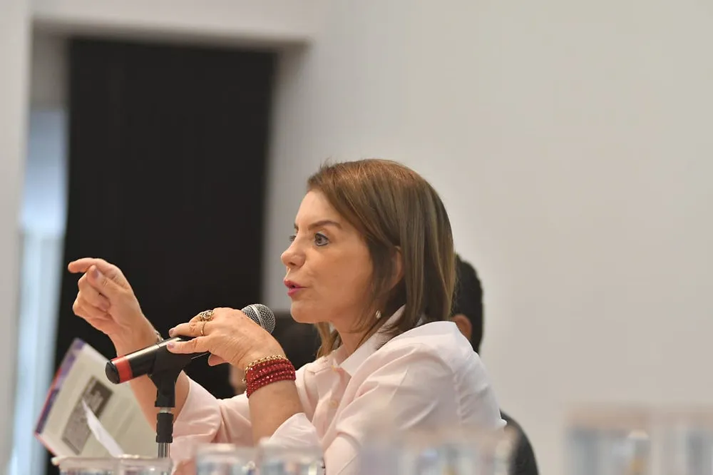 Deputada Bebel reúne procuradoras para debater políticas de combate à violência contra a mulher