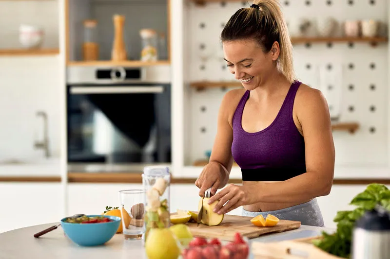 Nutricionista dá dicas para retomar a rotina de alimentação saudável no pós festas e nas férias