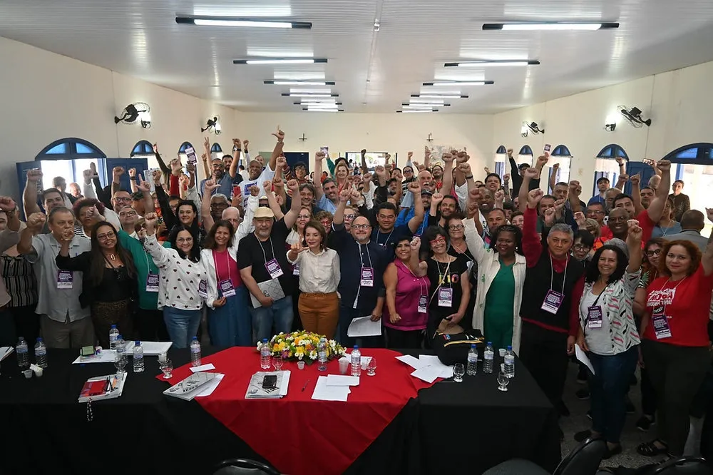 Em seminário, Apeoesp tira ações em defesa do magistério contra redução de verbas da educação