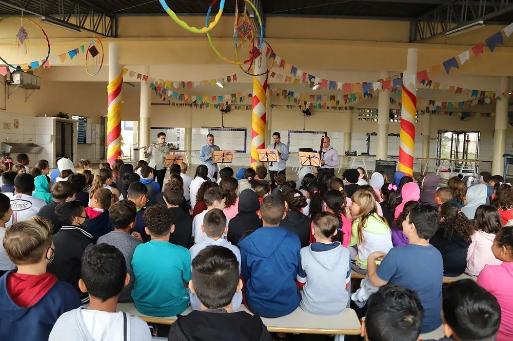 Música nas Escolas encanta crianças da Rede Municipal de Ensino de Piracicaba (SP)