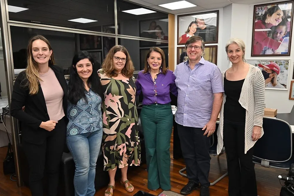 Deputada Professora Bebel quer revitalizar institutos estaduais de pesquisas