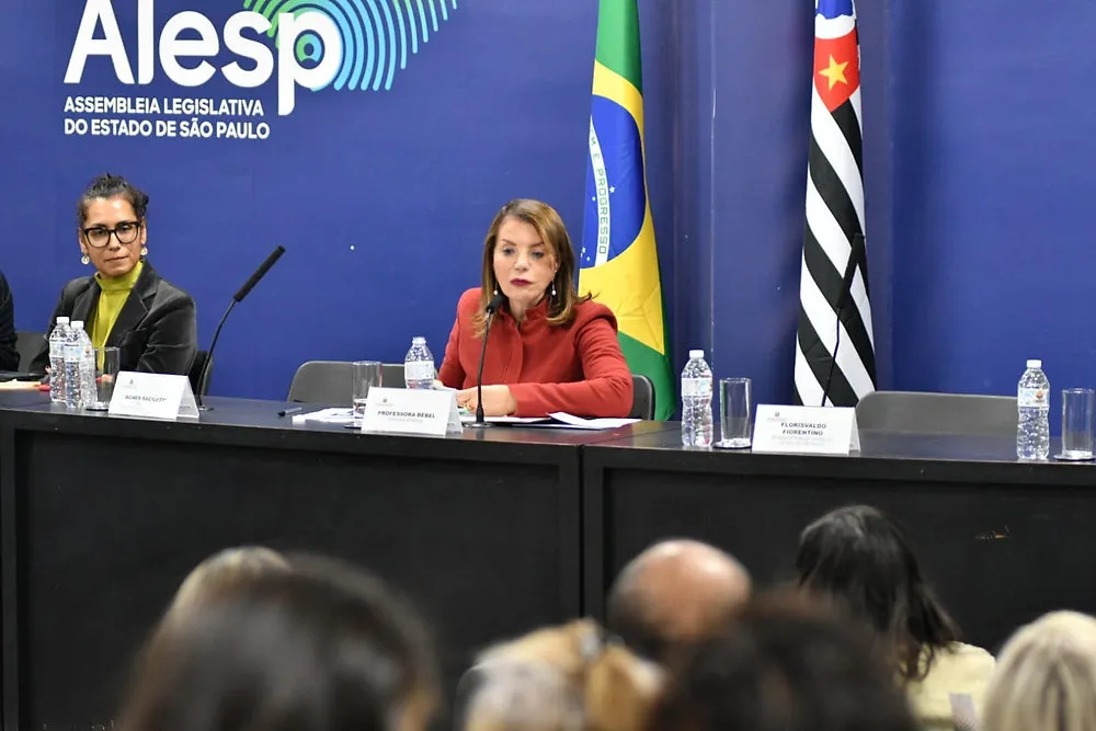 Deputada Bebel participa do lançamento de curso sobre violência de gênero na Alesp