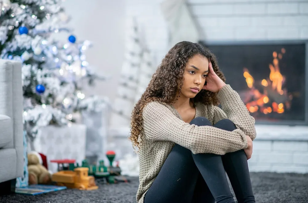 Síndrome de fim de ano: transtornos mentais podem piorar perto do Natal, alerta especialista