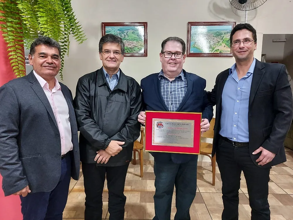 Deputado Roberto Morais é homenageado com título de Cidadão Anhembiense