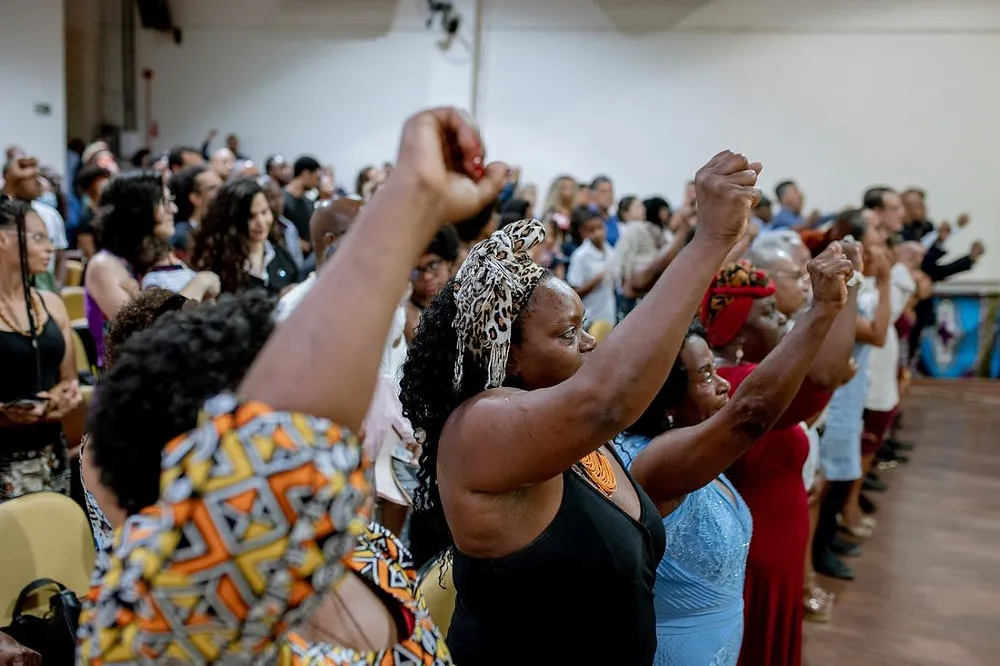 Calendário Afro Piracicabano 2023 é lançado em noite de emoção no Engenho Central