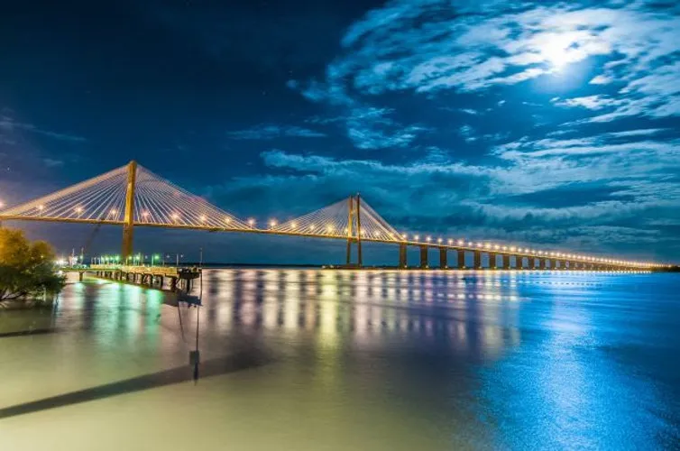Plataforma oferece hotéis para fãs que desejam conhecer a história da cidade onde Messi nasceu