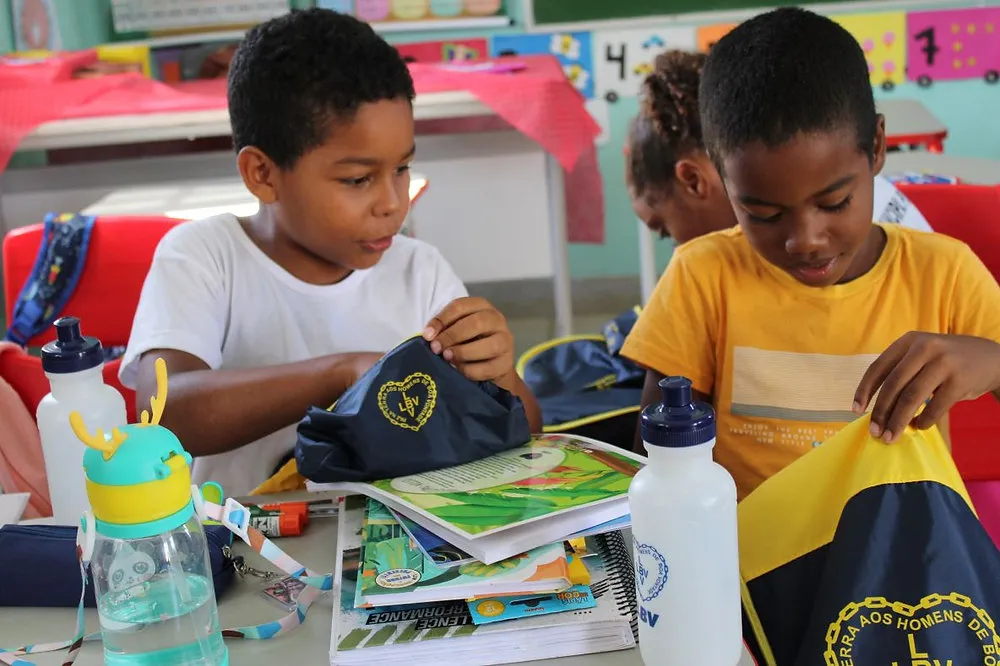 Rio Grande do Sul: Legião da Boa Vontade mobiliza doações de material escolar para estudantes 