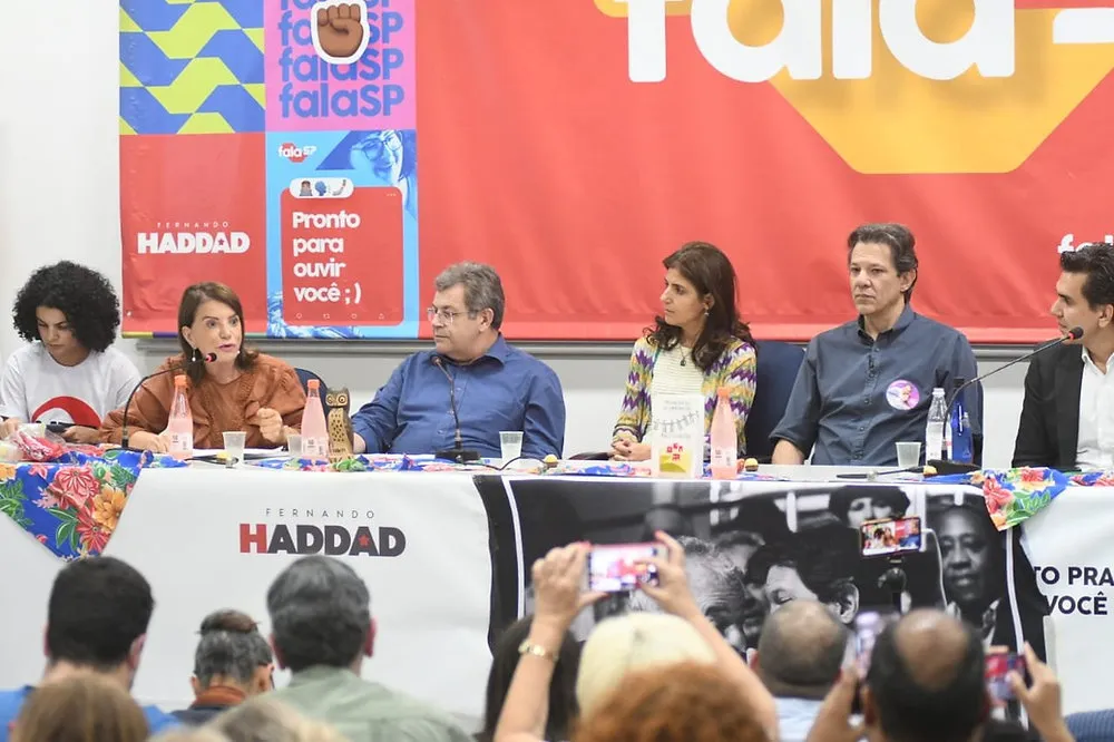 Educação: em seminário com Haddad, deputada Bebeldefende a valorização dos profissionais 