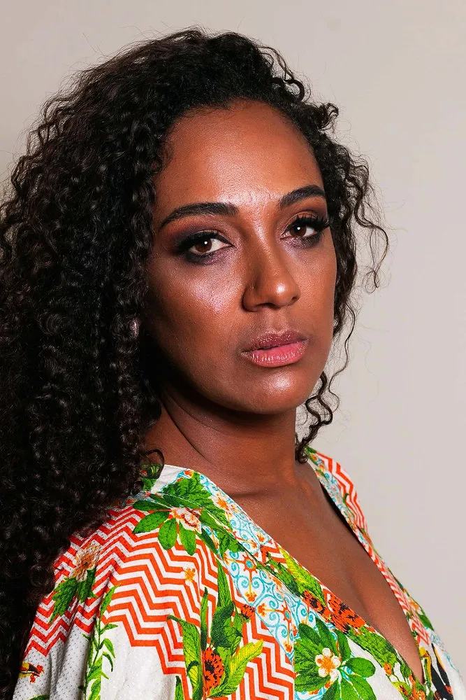 Peles morena e negra: sombra imponente, make poderosa