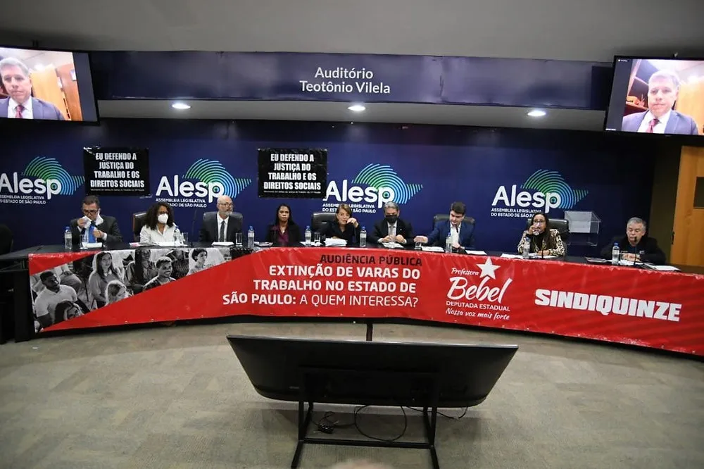 Bebel promoveu audiência pública contra o fechamento das varas do trabalho em São Paulo