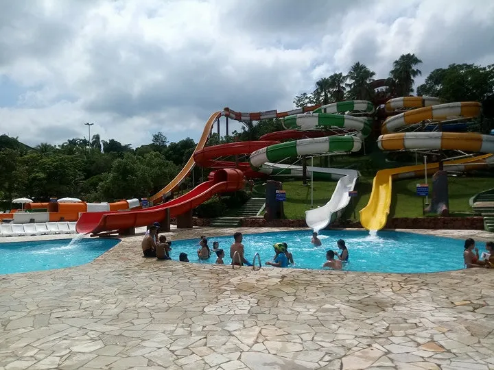 Thermas Water Park: opção de lazer o ano todo para a família