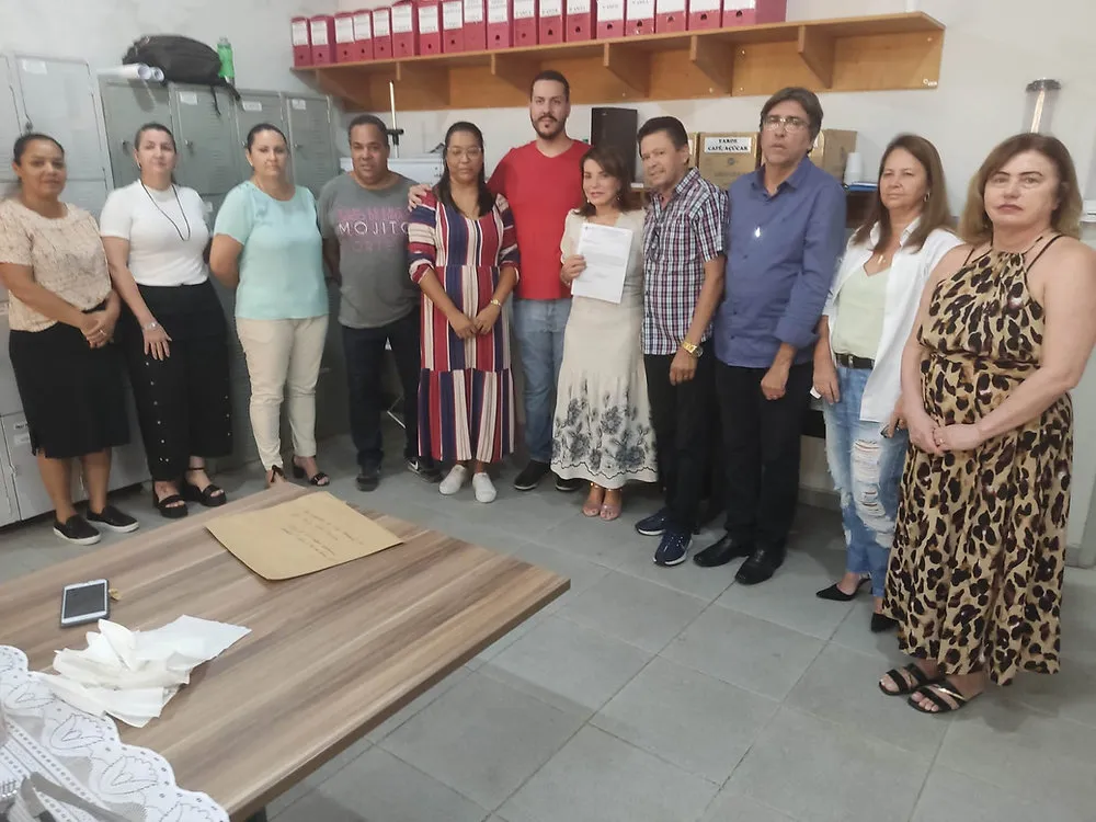 Deputada Bebel visita Escola de Rio das Pedras (SP) e garante recursos para reformas
