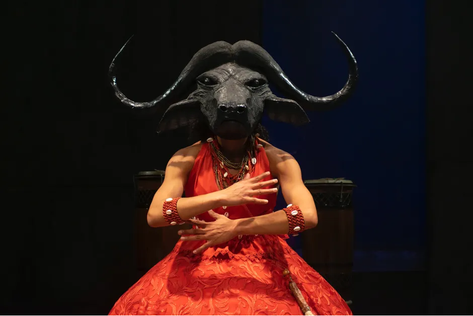 Sesc Piracicaba apresenta espetáculo Cárcere ou Porque as Mulheres Viram Búfalos, no sábado (7)