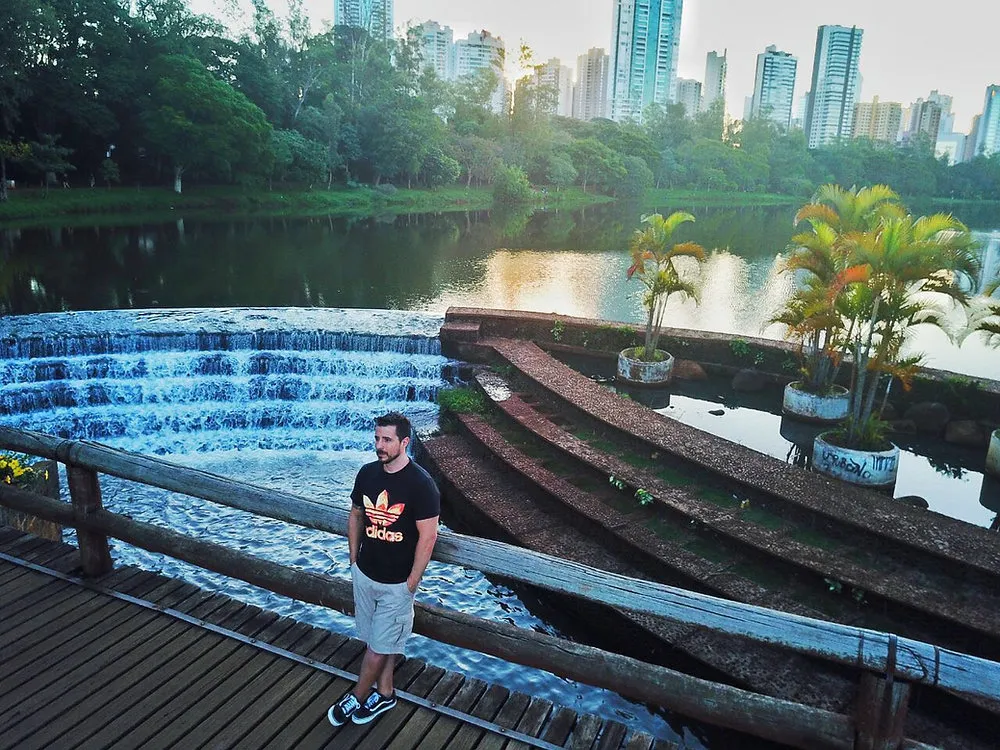 Thiago Bornia: quando a visão ultrapassa o escuro e a audição supera os limites