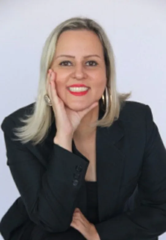 Linkado com: Carolina Angelelli na participação feminina na democracia
