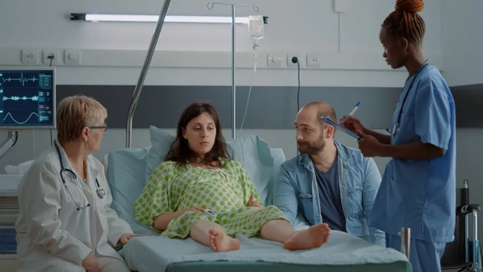 Mulheres grávidas e outros grupos sociais têm direito a acompanhante em processo hospitalar
