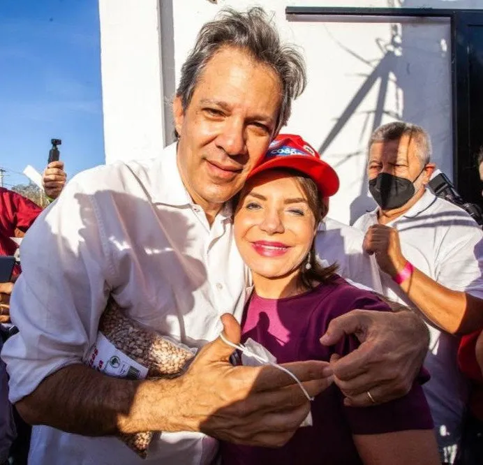 Seminário: Professora Bebel participa da elaboração do programa de Haddad para a educação
