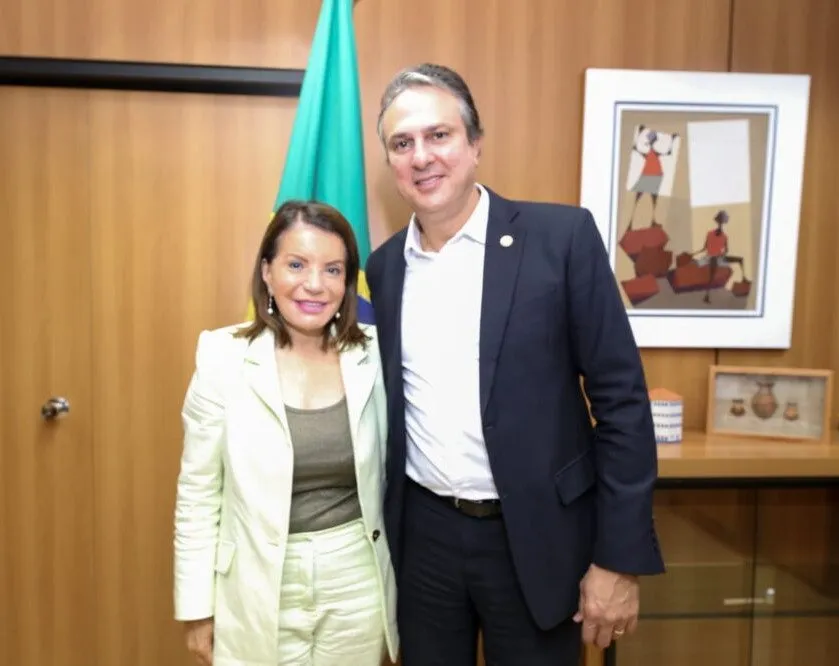 Piracicaba (SP): movimento pela federalização da Unimep coleta assinaturas na Praça José Bonifácio