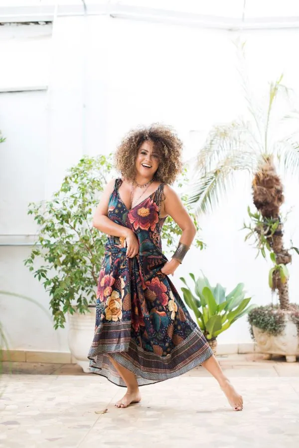 Aninha Barros apresenta no Teatro do Engenho o show Viva Piracicaba!, nesta sexta-feira (6)