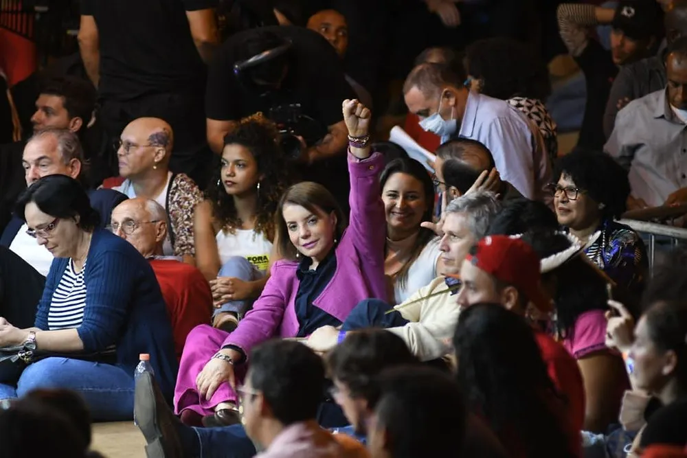 Deputada Professora Bebel participa de aula magna com Lula, na Unicamp