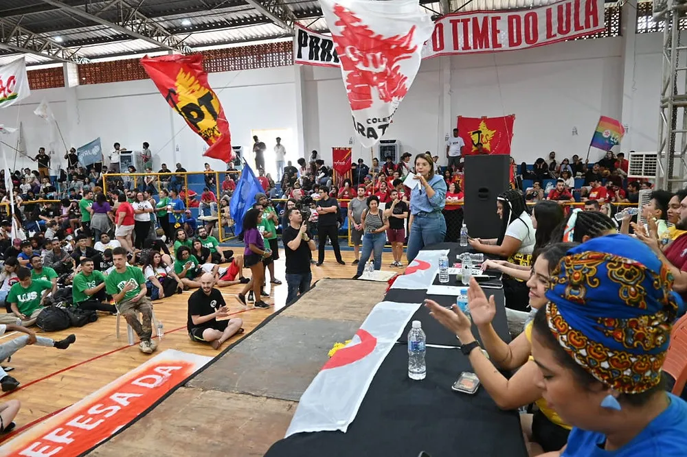 Em congresso estadual de estudantes, deputada Bebel defende universidade federal em Piracicaba (SP)