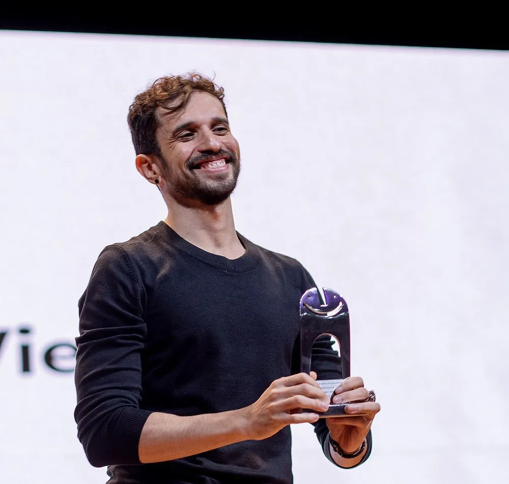 Cartunista de Santos vence o Prêmio Júri Popular do 50º Salão de Humor de Piracicaba
