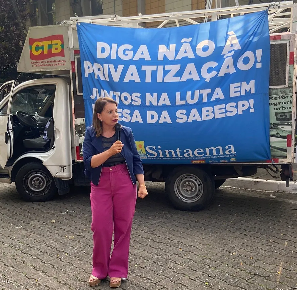 Deputada Bebel participa de ato público unificado contra privatização da Sabesp